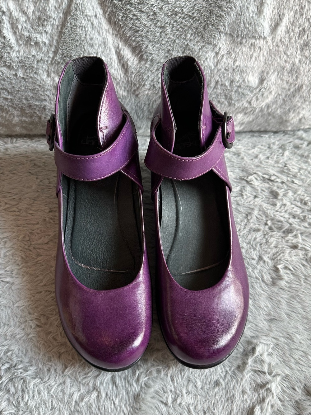Dansko 38 New Without Tags Purple Leather Sculpted Wedge Heels